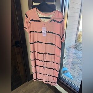 Anydoll Pink and Black Casual Top
